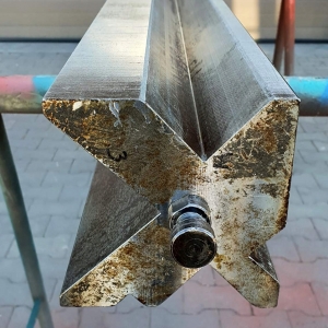 Matryca do prasy krawędziowej 3100 mm rowek 120 mm