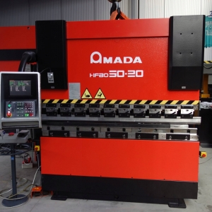 AMADA HFBO 50 t x 2050 8 osi CNC