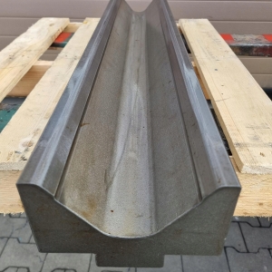 Matryca do prasy krawędziowej 835mm V-160 mm Amada