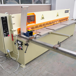 Gilotyna do blachy SAFAN 3100 x 3 mm CNC